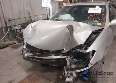 2003 Toyota Camry Le z USA, uszkodzony, nr VIN 4T1BE32K53U695000